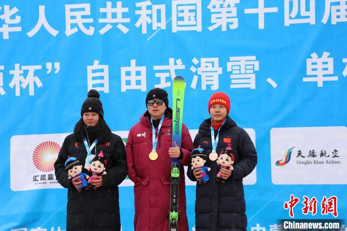 十四冬舞台上来自南方无雪之地的运动员，在北