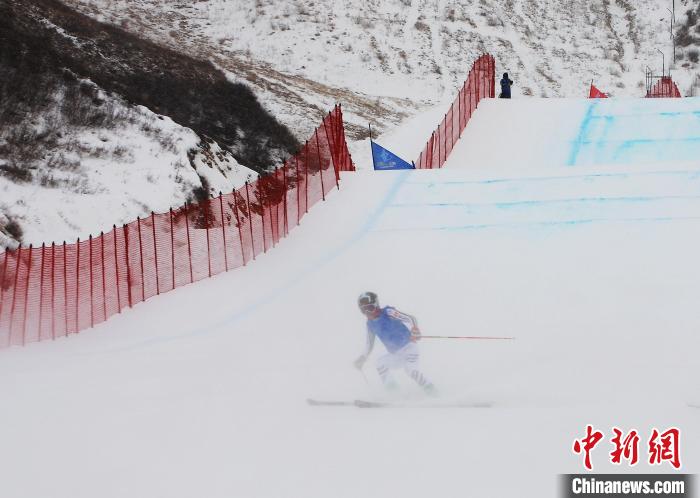 十四冬舞台上来自南方无雪之地的运动员，在北