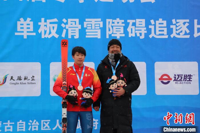 十四冬舞台上来自南方无雪之地的运动员，在北