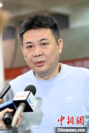 蔡斌率中国女排备战世锦赛 首次出征迎战强敌